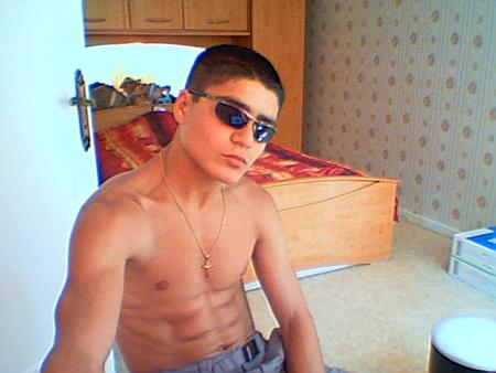RE MOI